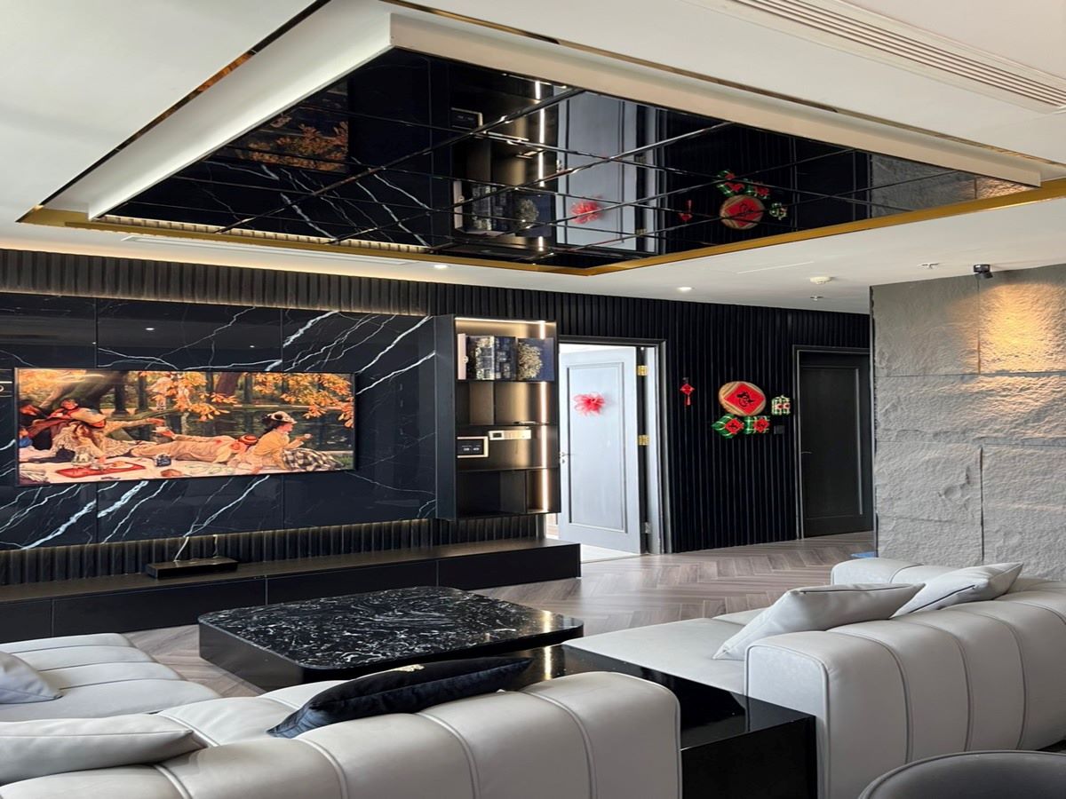 Bán căn hộ Golden River Bason 3 Phòng Ngủ OT 121m2